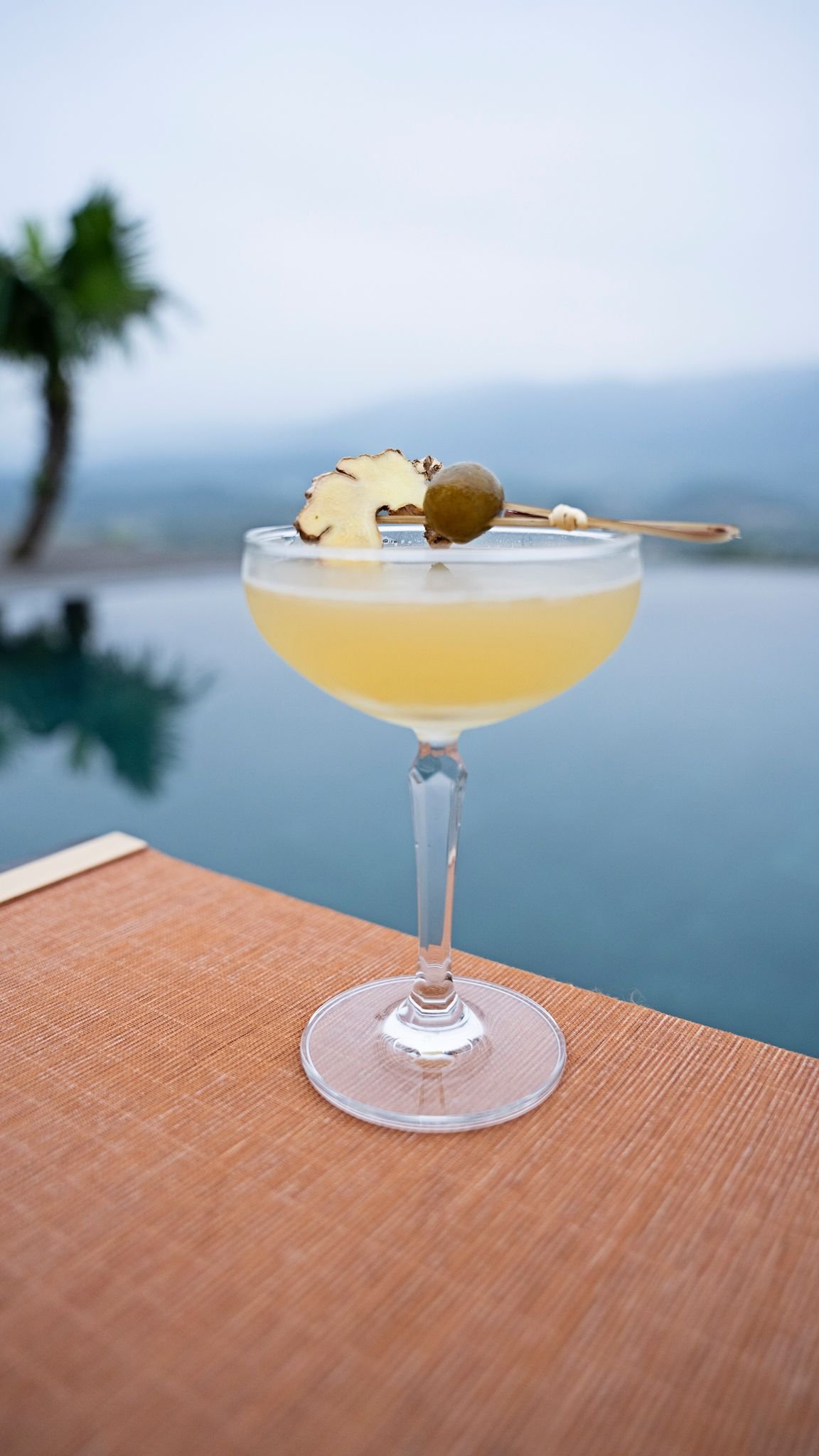 Cloud Pool Bar Cloud Pool Bar