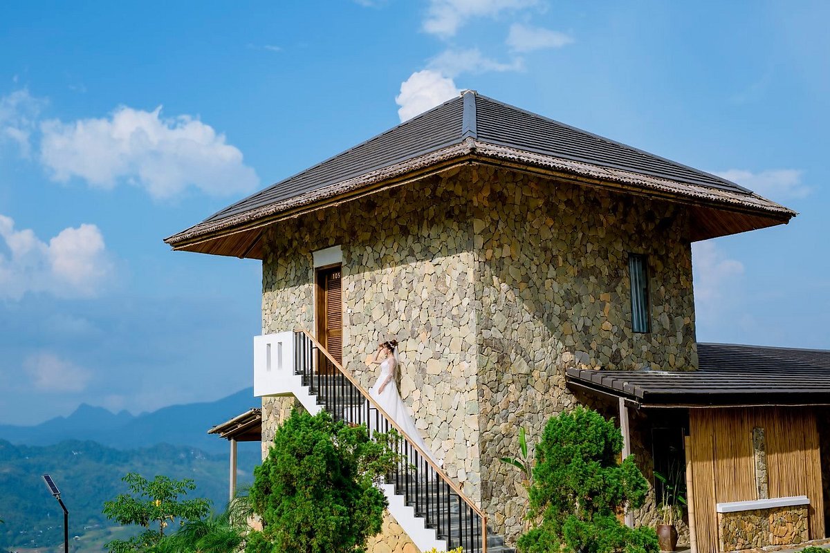 gia-phong-ba-khan-resort-hoa-binh