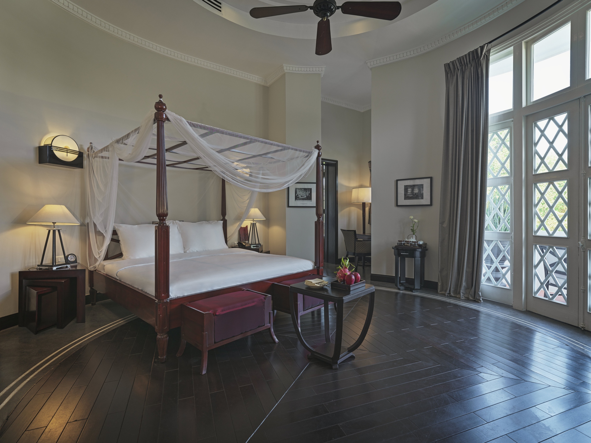 Khách sạn Azerai Huế 02