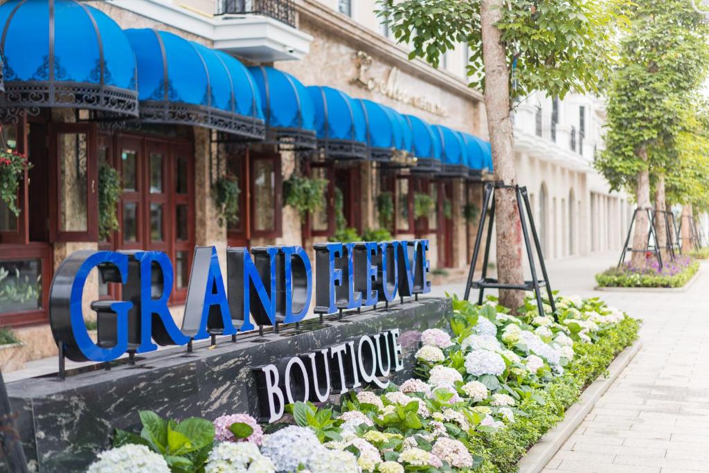 Khách sạn Grand Fleuve Boutique Hạ Long