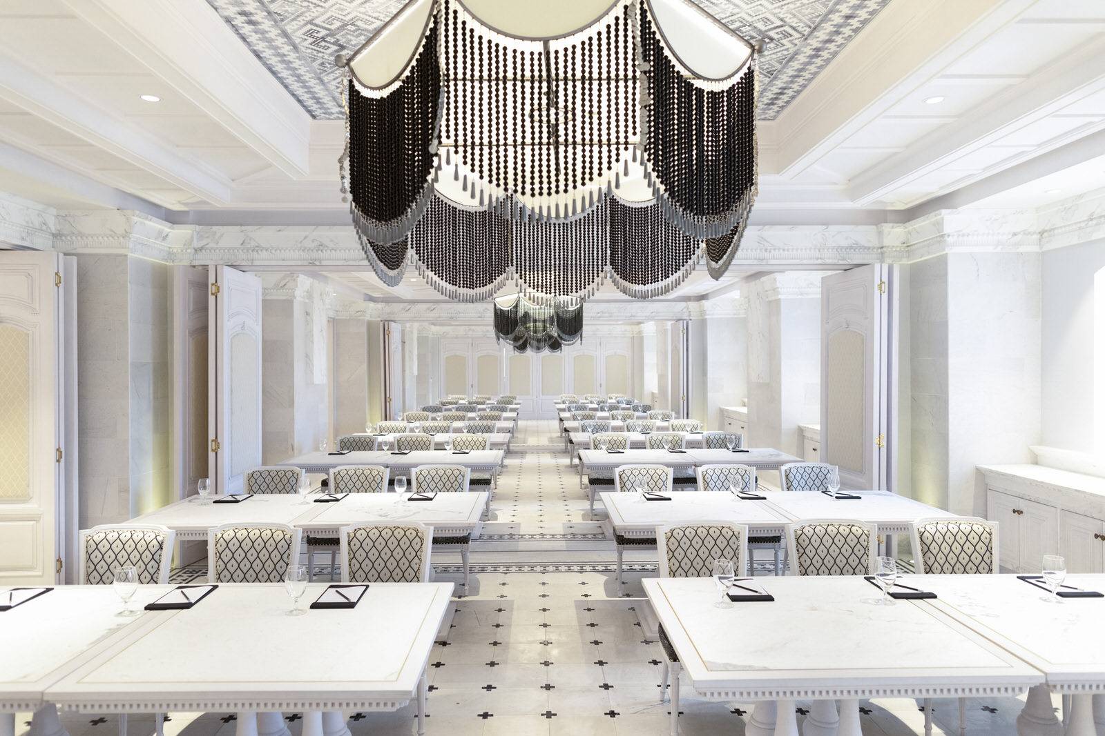 Hotel De La Coupole meeting room