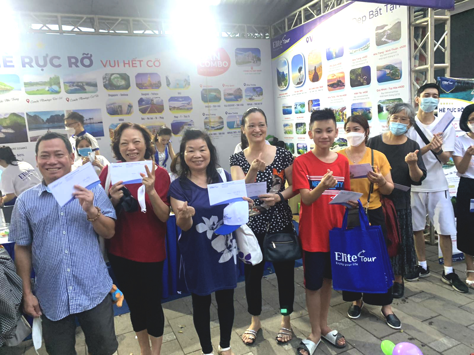 Công ty du lịch Elite Tour tại Lễ hội du lịch Hà Nội 2022 06 Công ty du lịch Elite Tour tại Lễ hội du lịch Hà Nội 2022 06