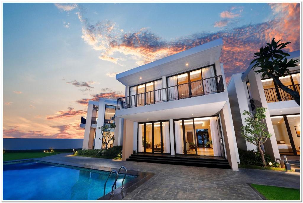 Premier Village Hạ Long 01