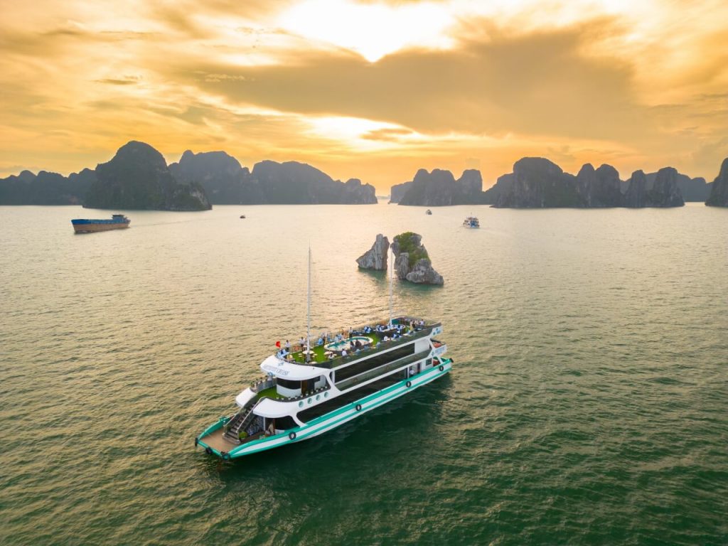 Du thuyền Hạ Long 1 ngày Amethyst Day Cruise Du thuyền Hạ Long 1 ngày Amethyst Day Cruise
