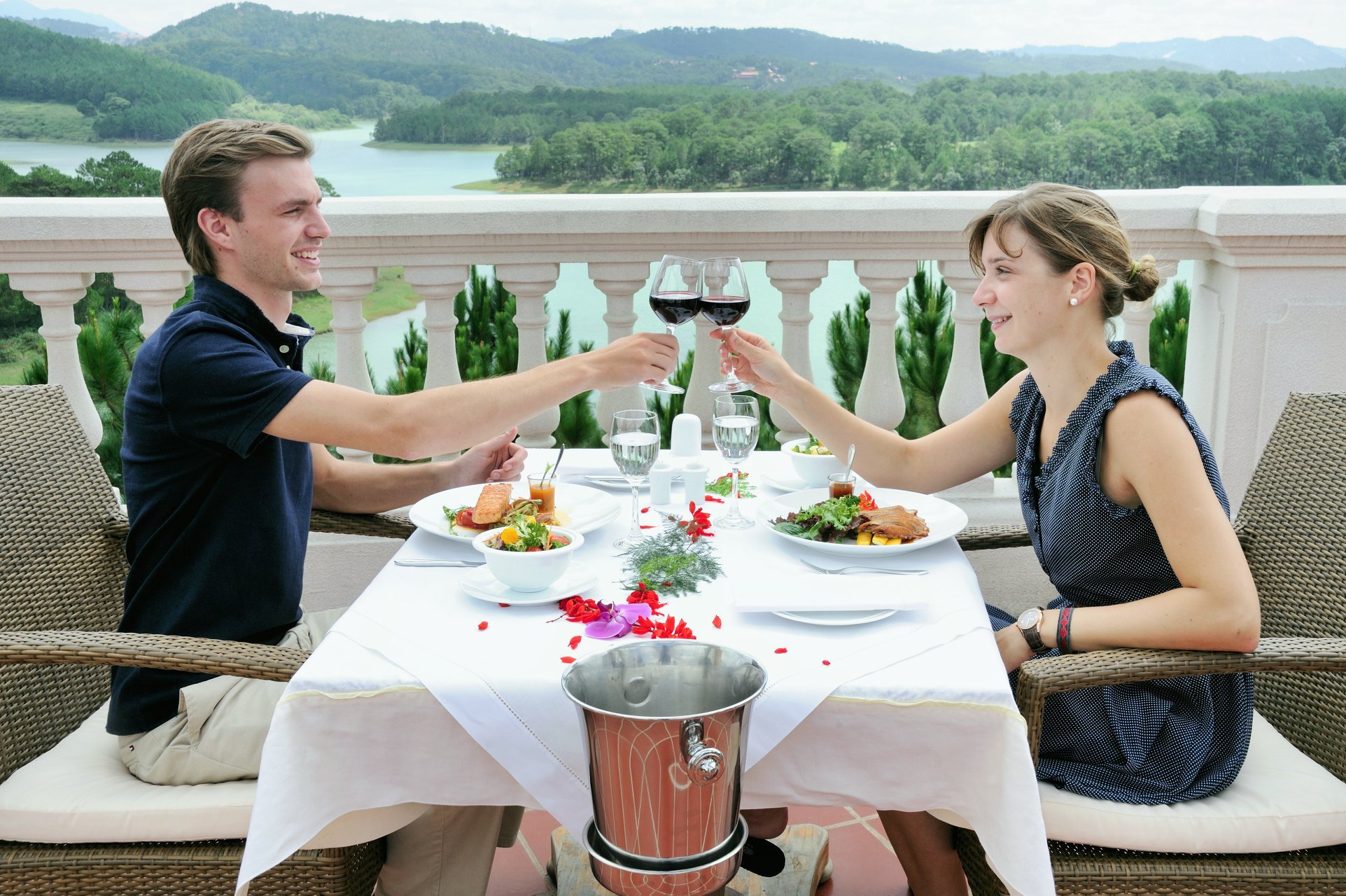 Dalat Edensee Lake Resort & Spa 01