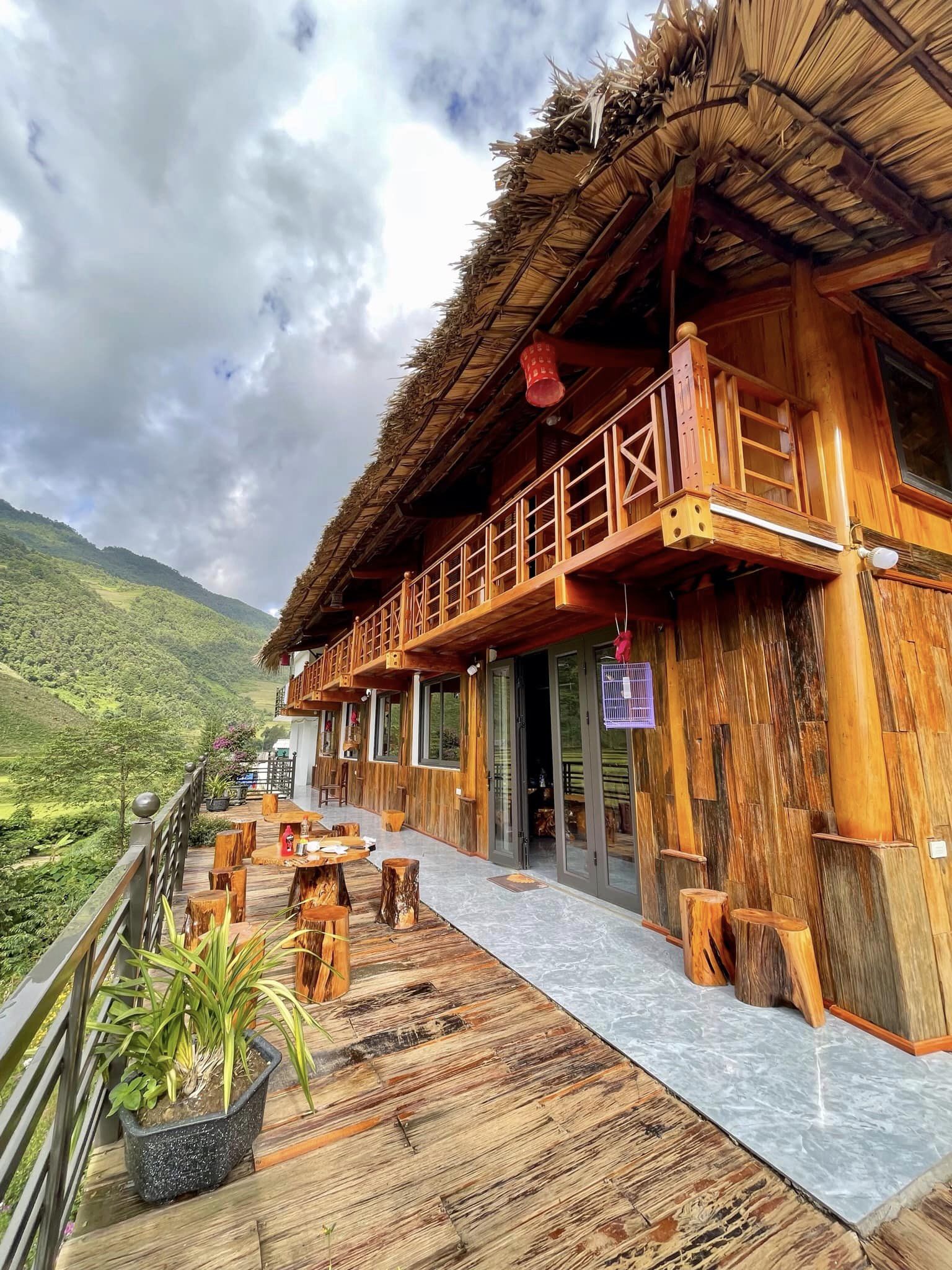 Dòng Suối H’mong Mù Cang Chải Homestay 01 Dòng Suối H’mong Mù Cang Chải Homestay 01