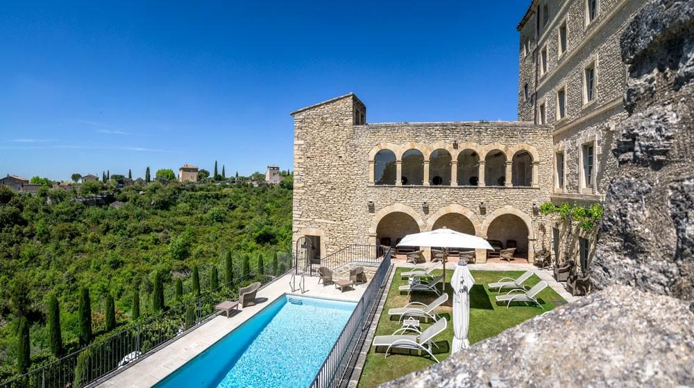 Airelles Gordes, La Bastide, Pháp 01