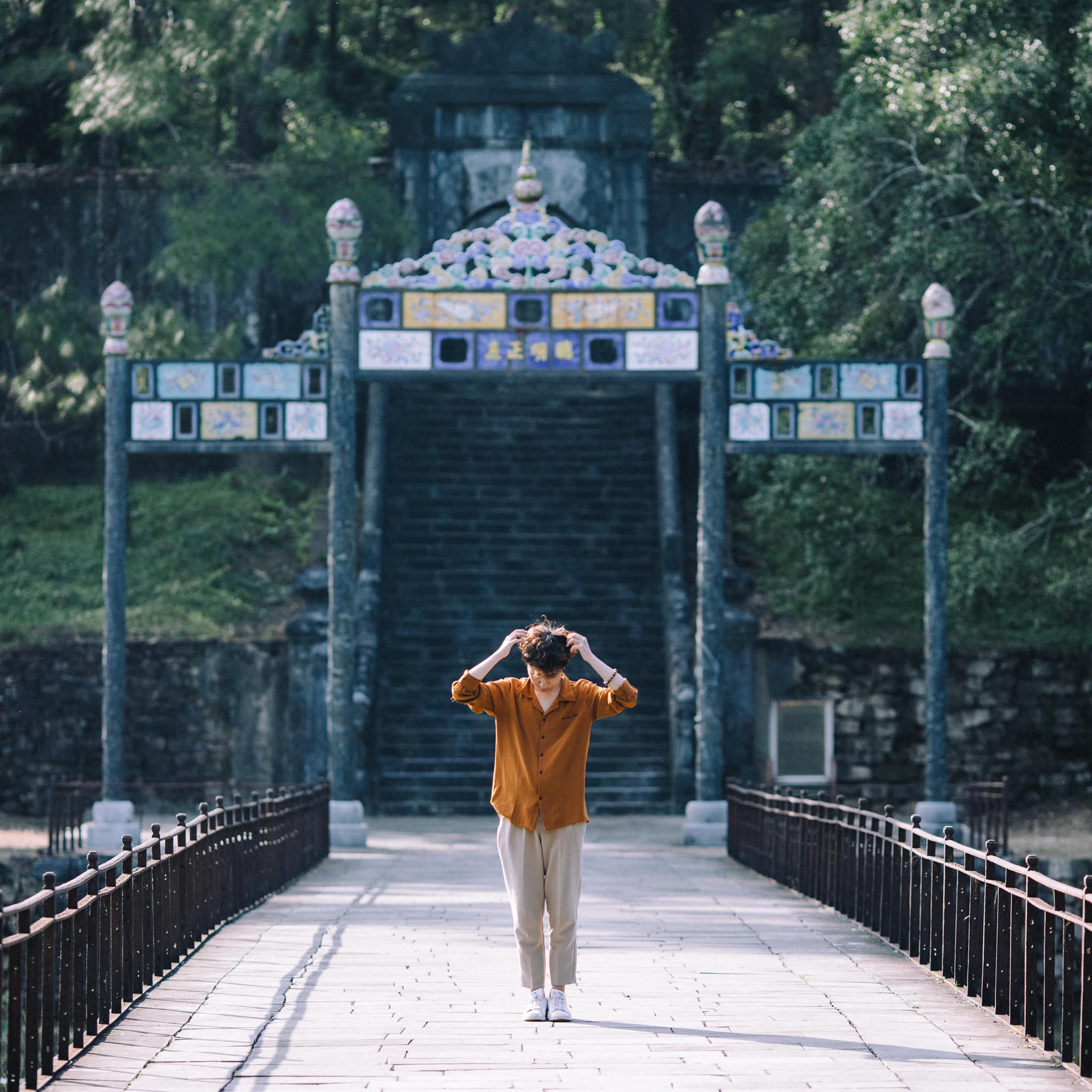 Thăm lăng Minh Mạng