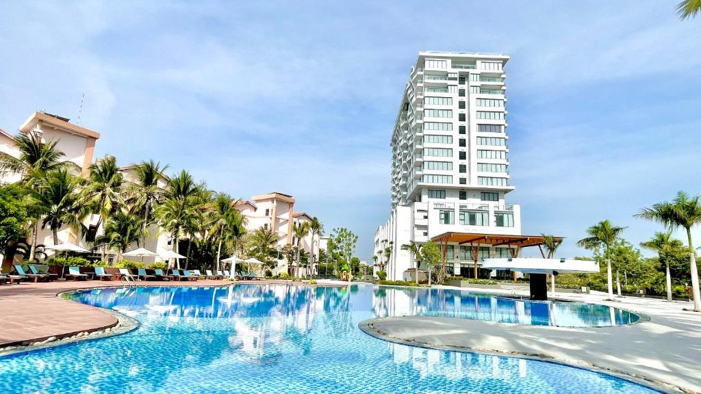 Long Thuận Resort Ninh Thuận gần biển 01