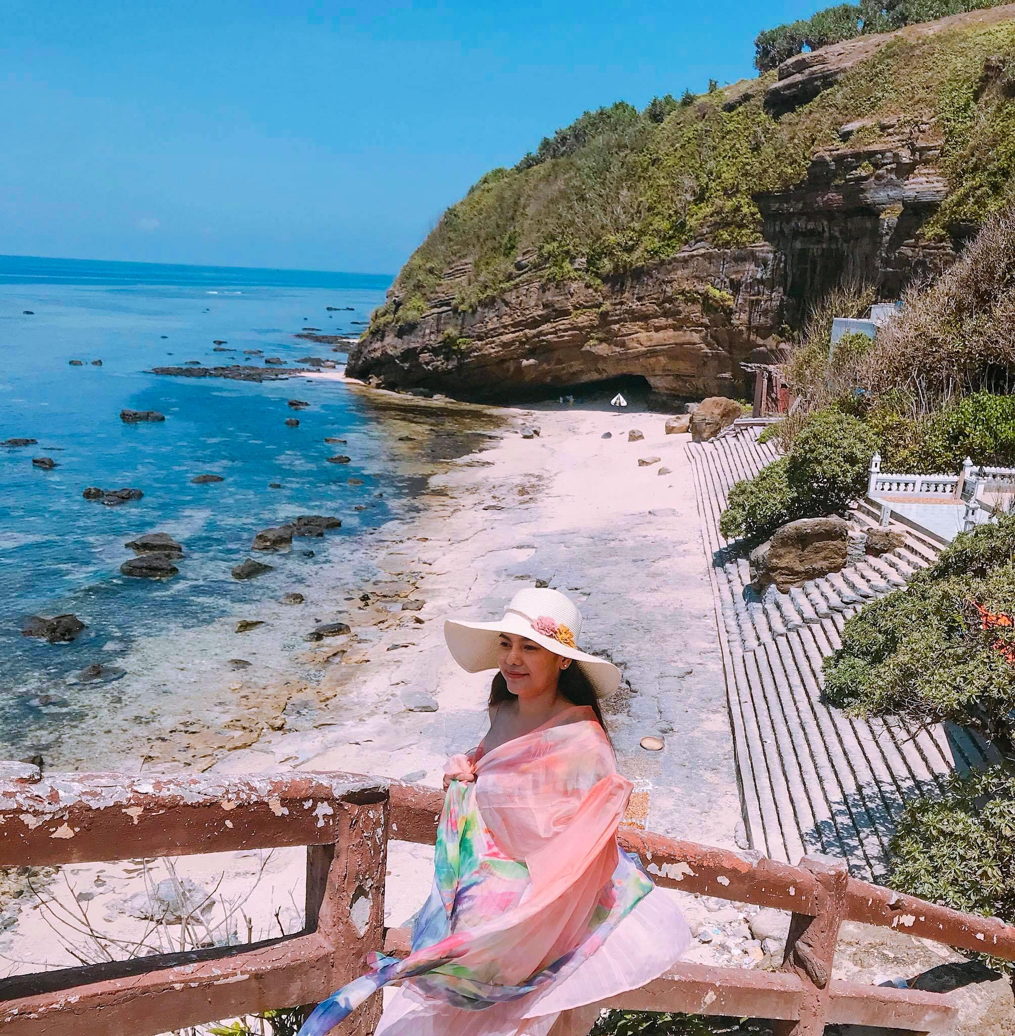 chùa hang Lý Sơn chùa hang Lý Sơn