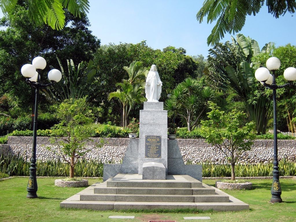 Mộ Hàn Mạc Tử ở Quy Nhơn