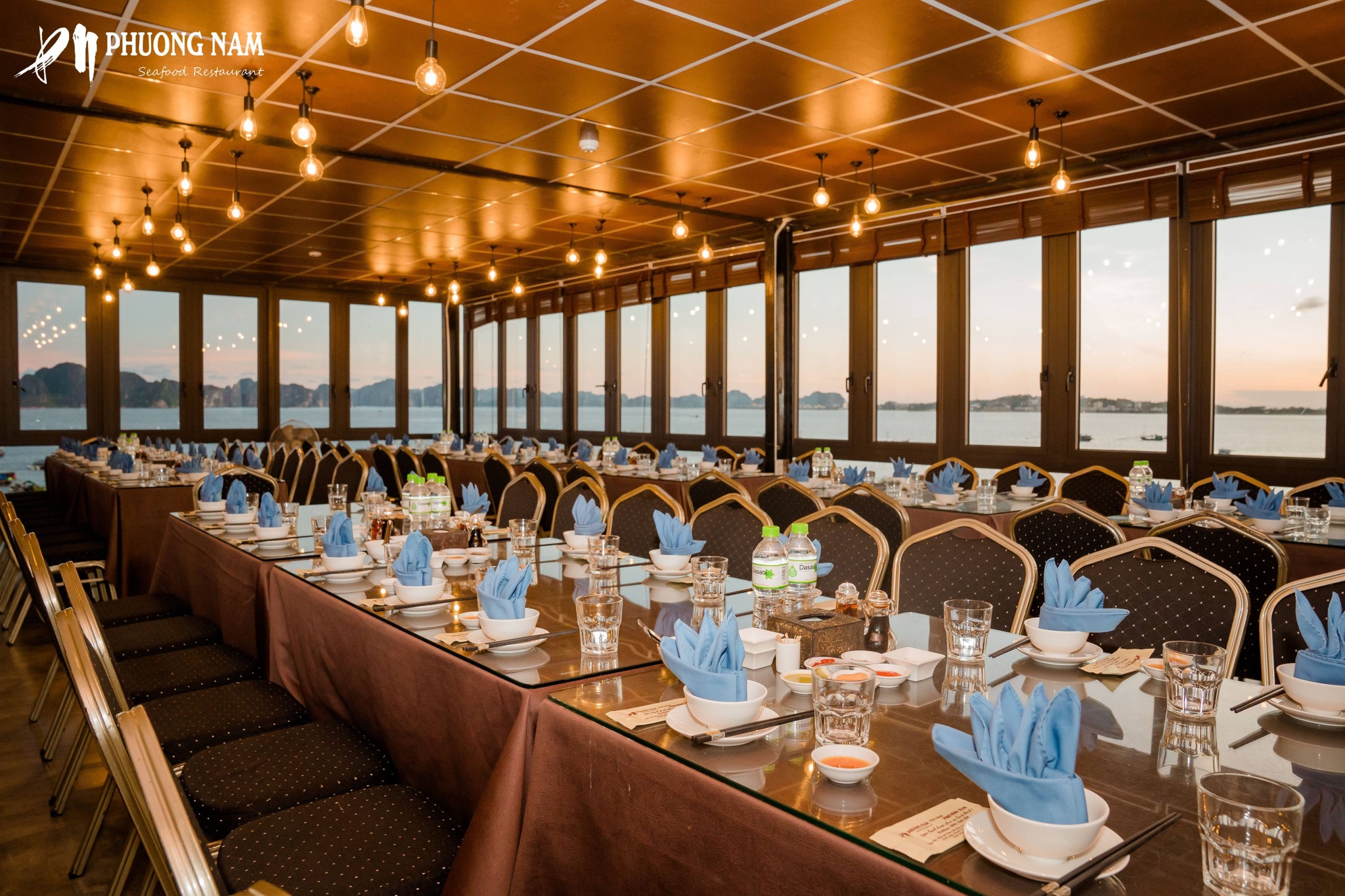 Nhà Hàng Phương Nam Hạ Long 01 - nhà hàng hải sản view vịnh Hạ Long Nhà Hàng Phương Nam Hạ Long 01 - nhà hàng hải sản view vịnh Hạ Long