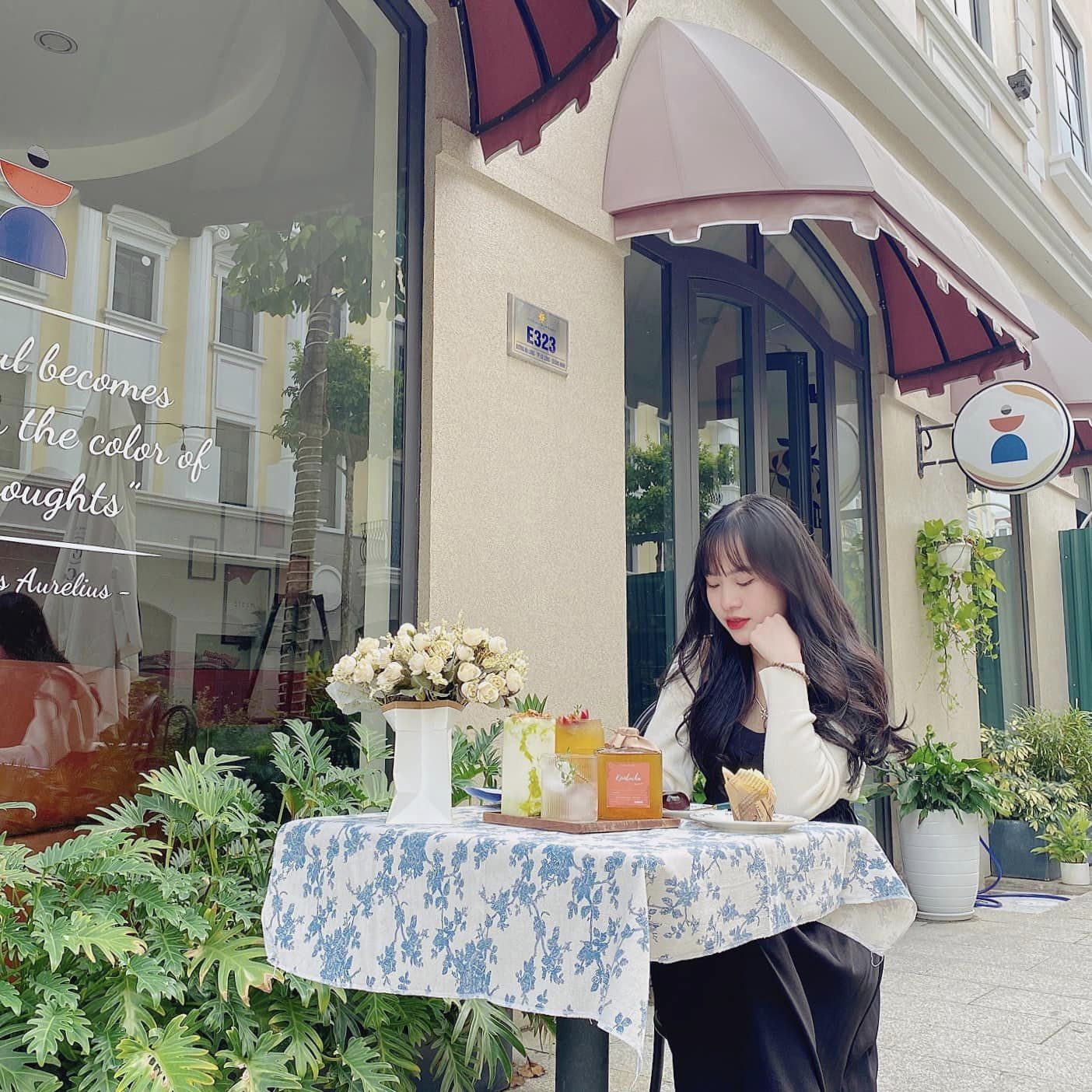 Top 5 quán cafe view đẹp nhất Hạ Long 11