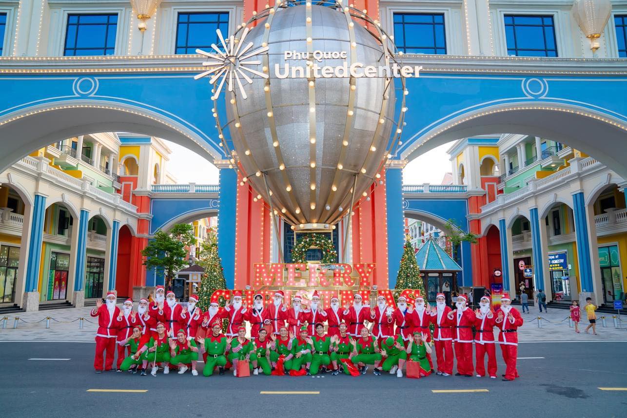 uu-dai-tiec-giang-sinh-countdown-tai-vinpearl-|-chi-tu-990k-khach