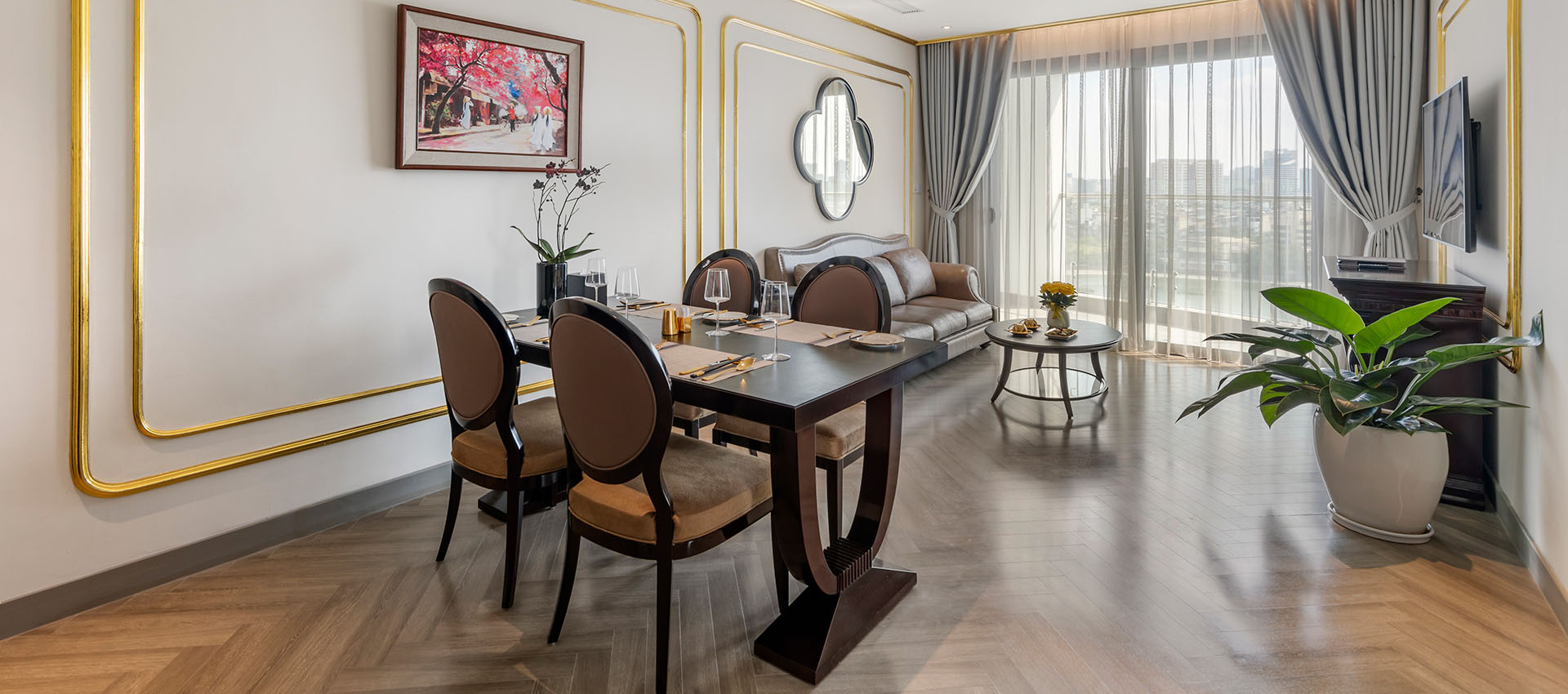 Executive Suite - Phòng tại khách sạn Dát Vàng Hà Nội