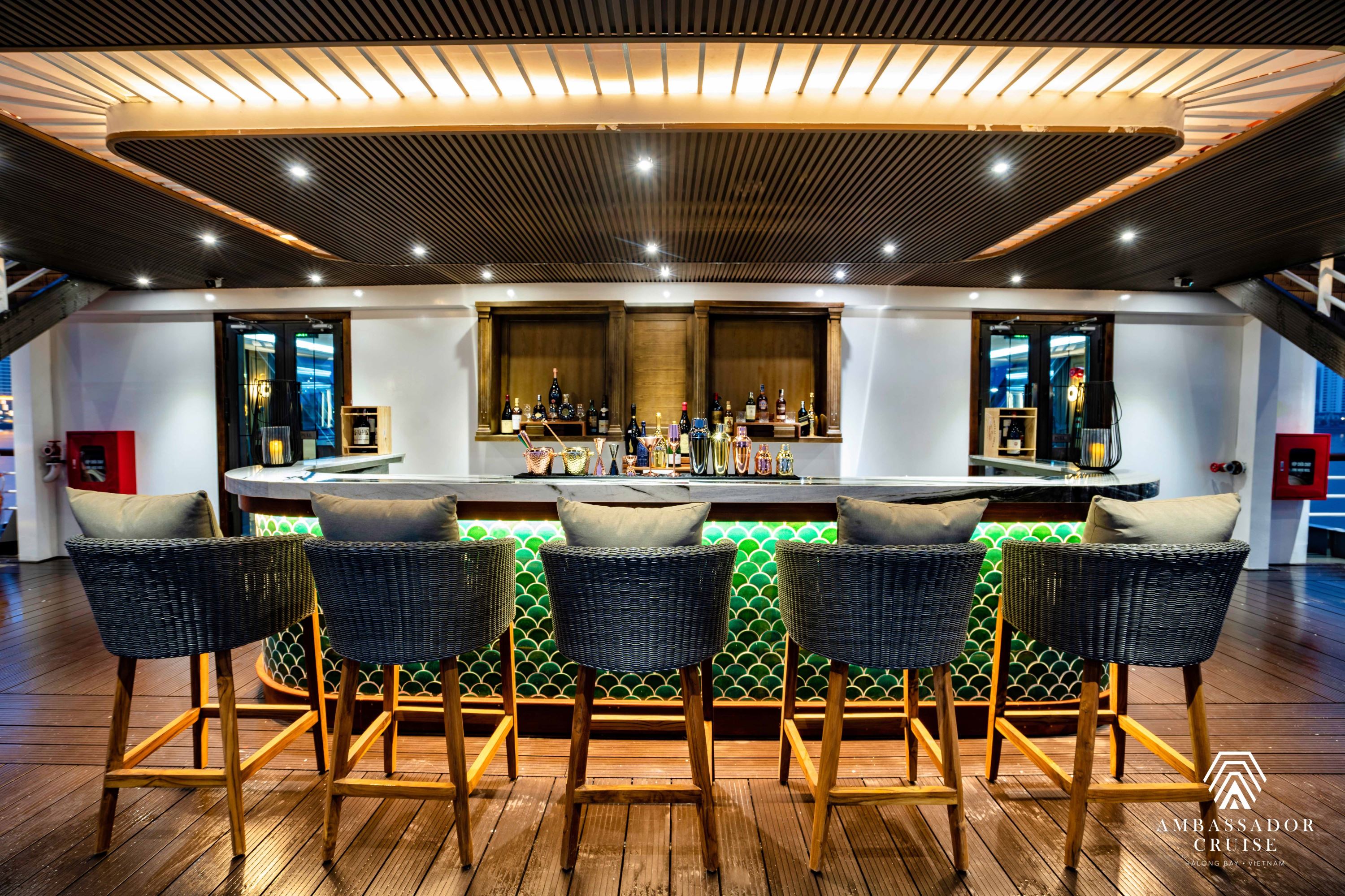Tàu ngày vịnh Hạ Long Ambassador Day Cruise II Tàu ngày vịnh Hạ Long Ambassador Day Cruise II