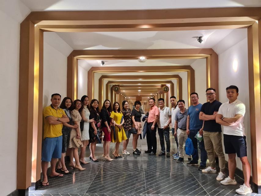 đường hầm ánh sáng FLC City Hotel Beach Quy Nhơn đường hầm ánh sáng FLC City Hotel Beach Quy Nhơn