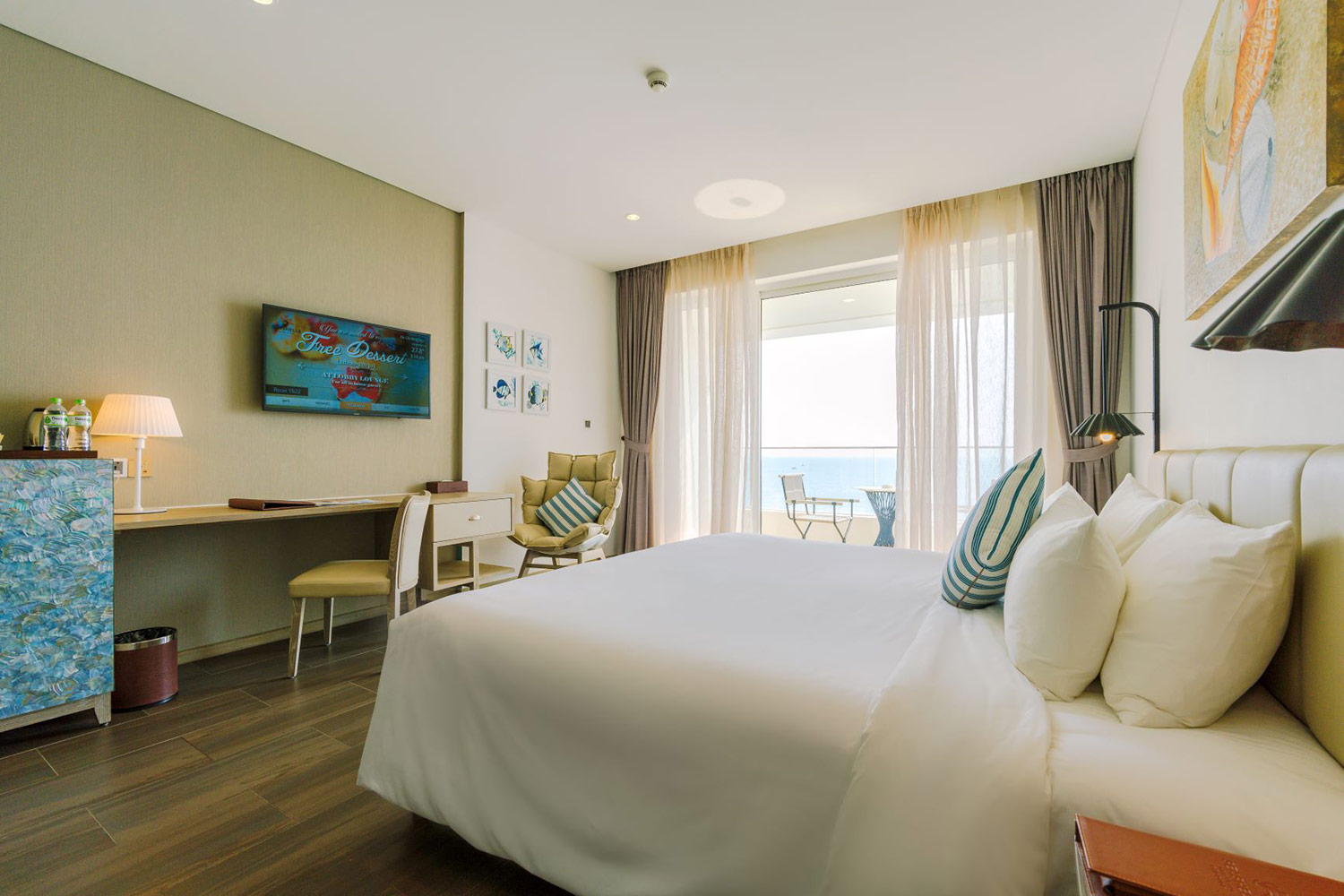 /files/images/Khachsanseashellsphuquoc/Premium-Ocean-View-King-Bed-1-2MB.jpg