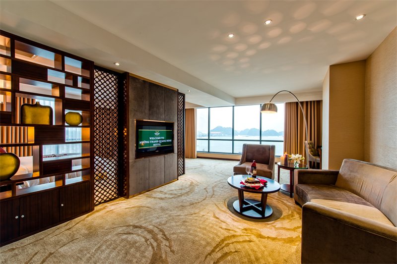 /files/images/MuongThanhLuxuryQuangNinh/Muong-Thanh-Luxury-Quang-Ninh-Grand%20-Suite.jpg