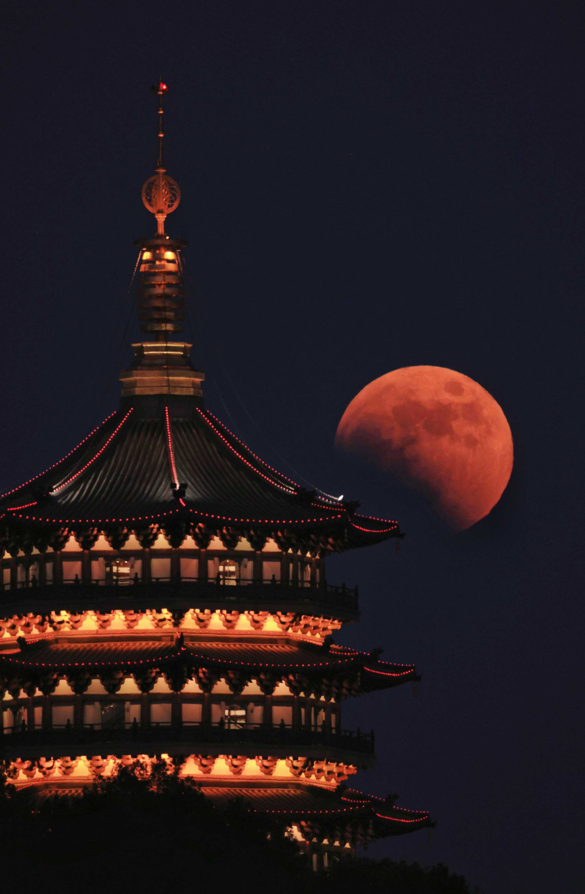 Chùa Lôi Phong – Hàng Châu 01