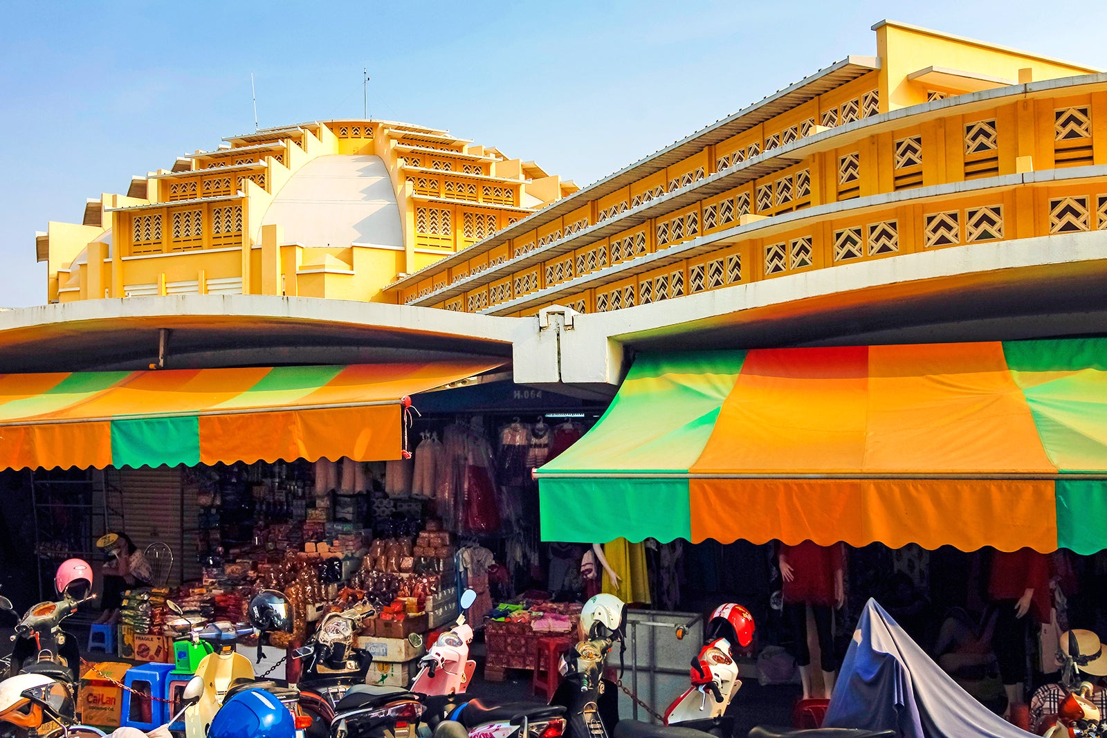 Chợ trung tâm Phsar Thmei, Phnom Penh Chợ trung tâm Phsar Thmei, Phnom Penh