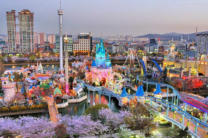 Lotte World - Công viên giải trí lớn nhất Seoul