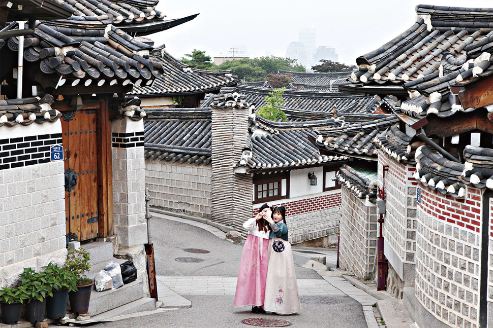 Làng truyền thống Bukchon Hanok, Seoul, Hàn Quốc 01