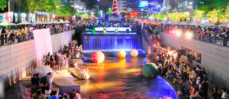 Suối Cheonggyecheon, Seoul, Hàn Quốc