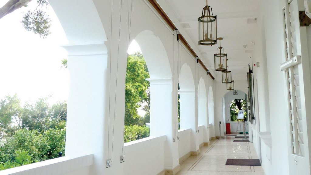 top-7-dia-diem-luu-tru-di-san-noi-tieng-tai-hong-kong