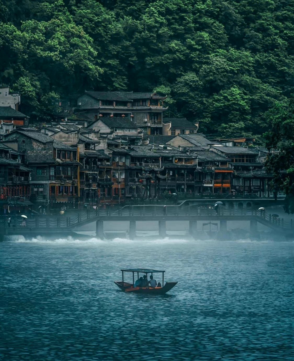 Phượng Hoàng Cổ Trấn 02 Phượng Hoàng Cổ Trấn 02