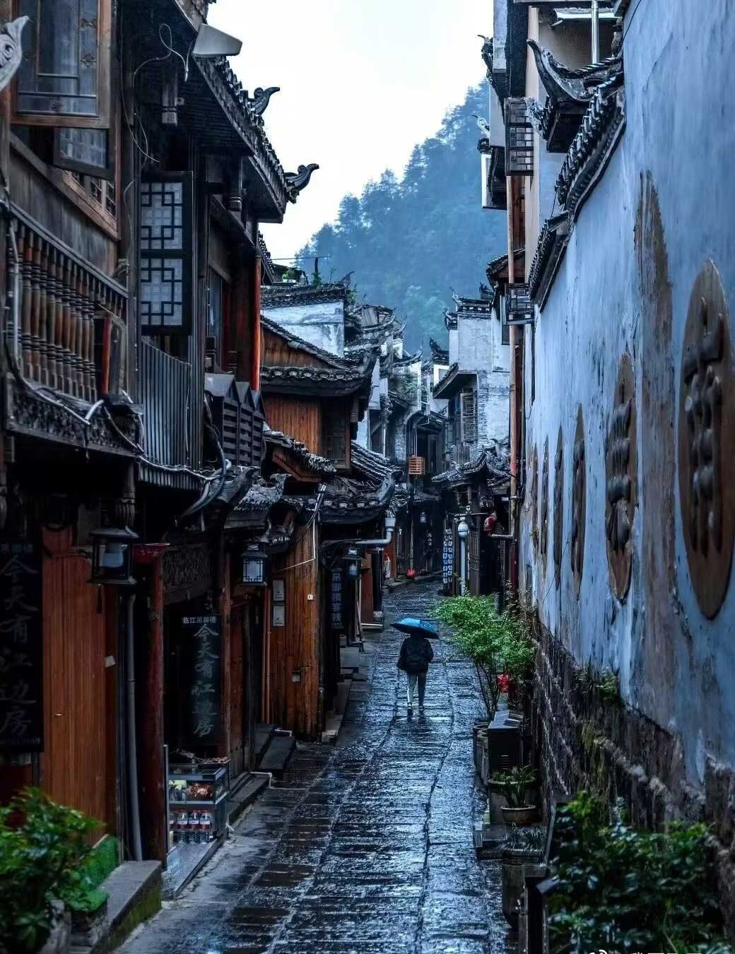 Cuộc sống ở Phượng Hoàng Cổ Trấn 01 Cuộc sống ở Phượng Hoàng Cổ Trấn 01