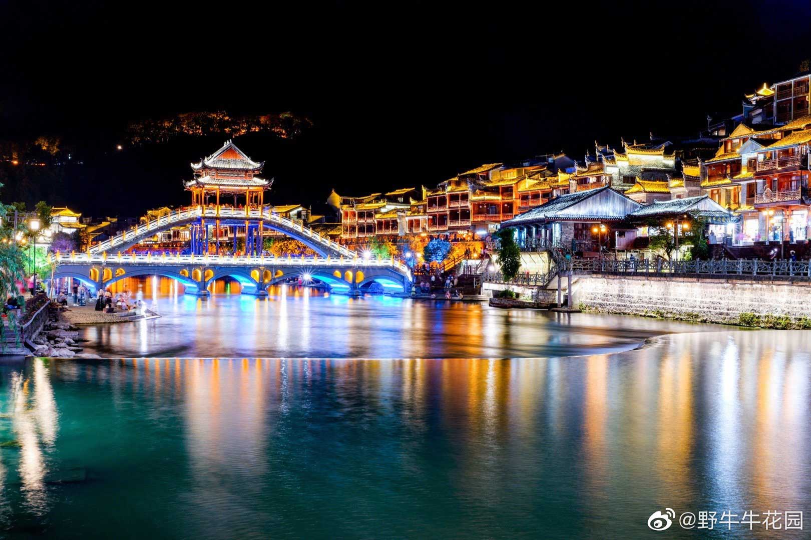 Tour Phượng hoàng cổ Trấn Tour Phượng hoàng cổ Trấn