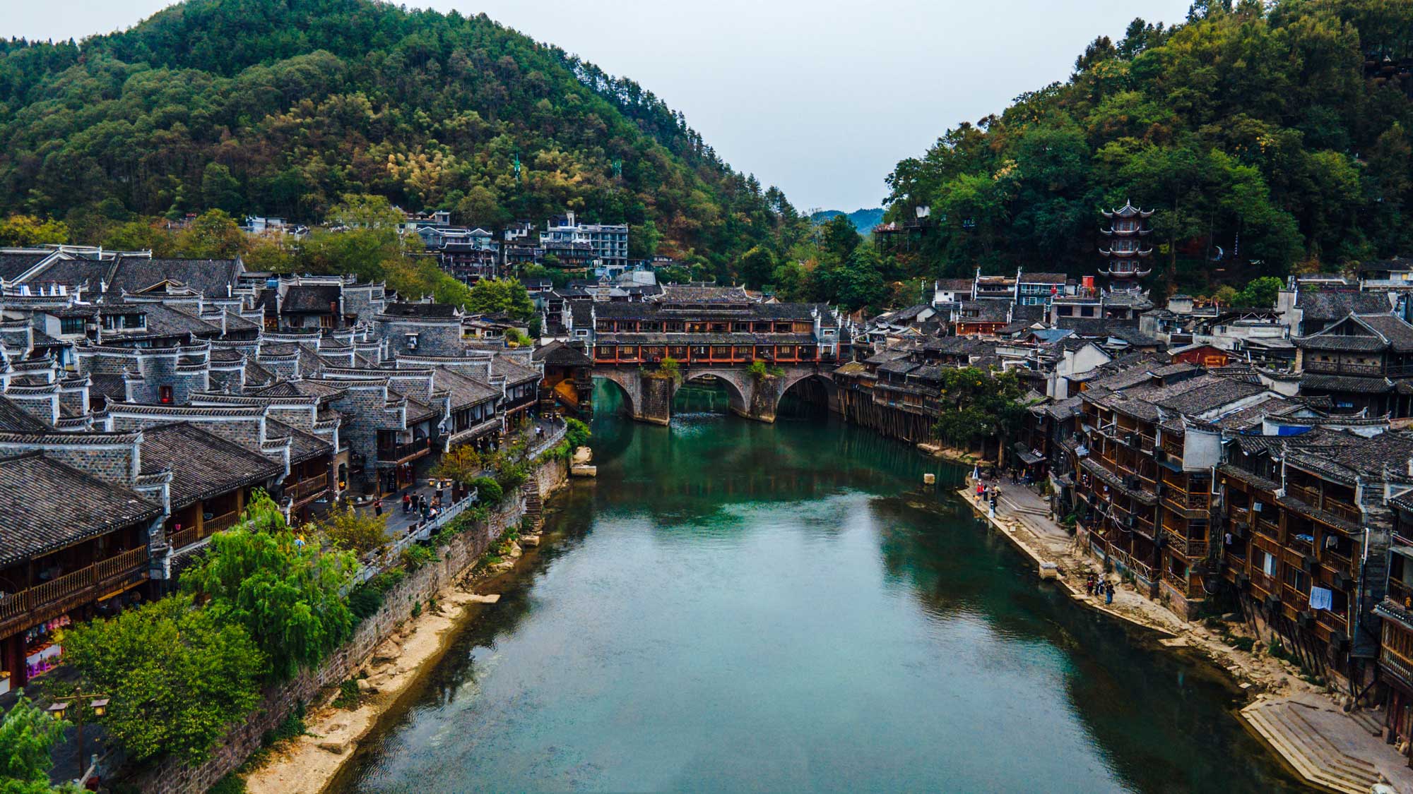 Hồng Kiều – Phượng Hoàng Cổ Trấn 01