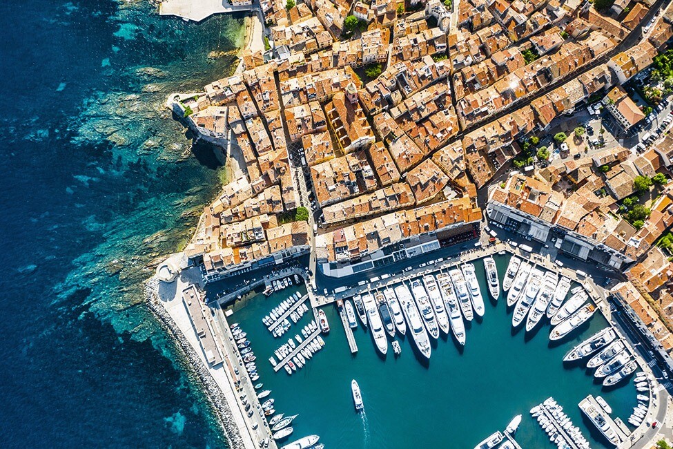 Đi thuyền ở Saint - Tropez - Du lịch miền Nam nước Pháp Đi thuyền ở Saint - Tropez - Du lịch miền Nam nước Pháp