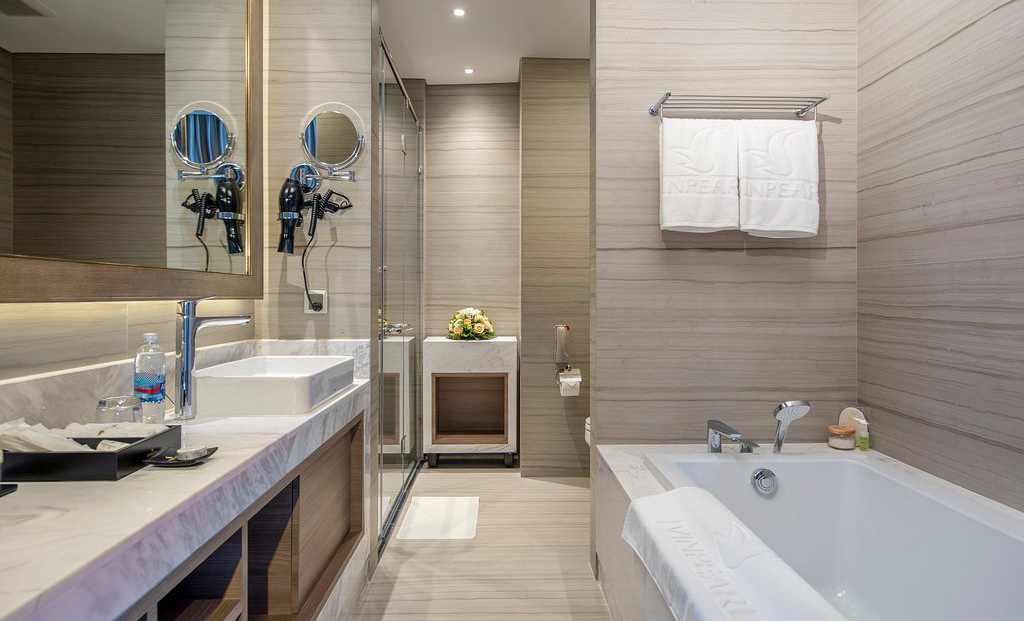 /files/images/VinpearlHotelThanhHoa/business-bathroom.jpg
