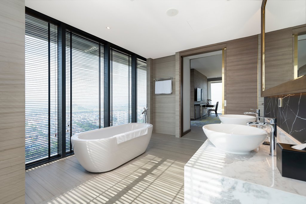 /files/images/VinpearlHotelThanhHoa/executive-suite-room%20(2).jpg