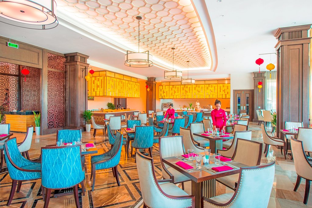 /files/images/VinpearlResort%26SpaDaNang/restaurant%20(1).jpg
