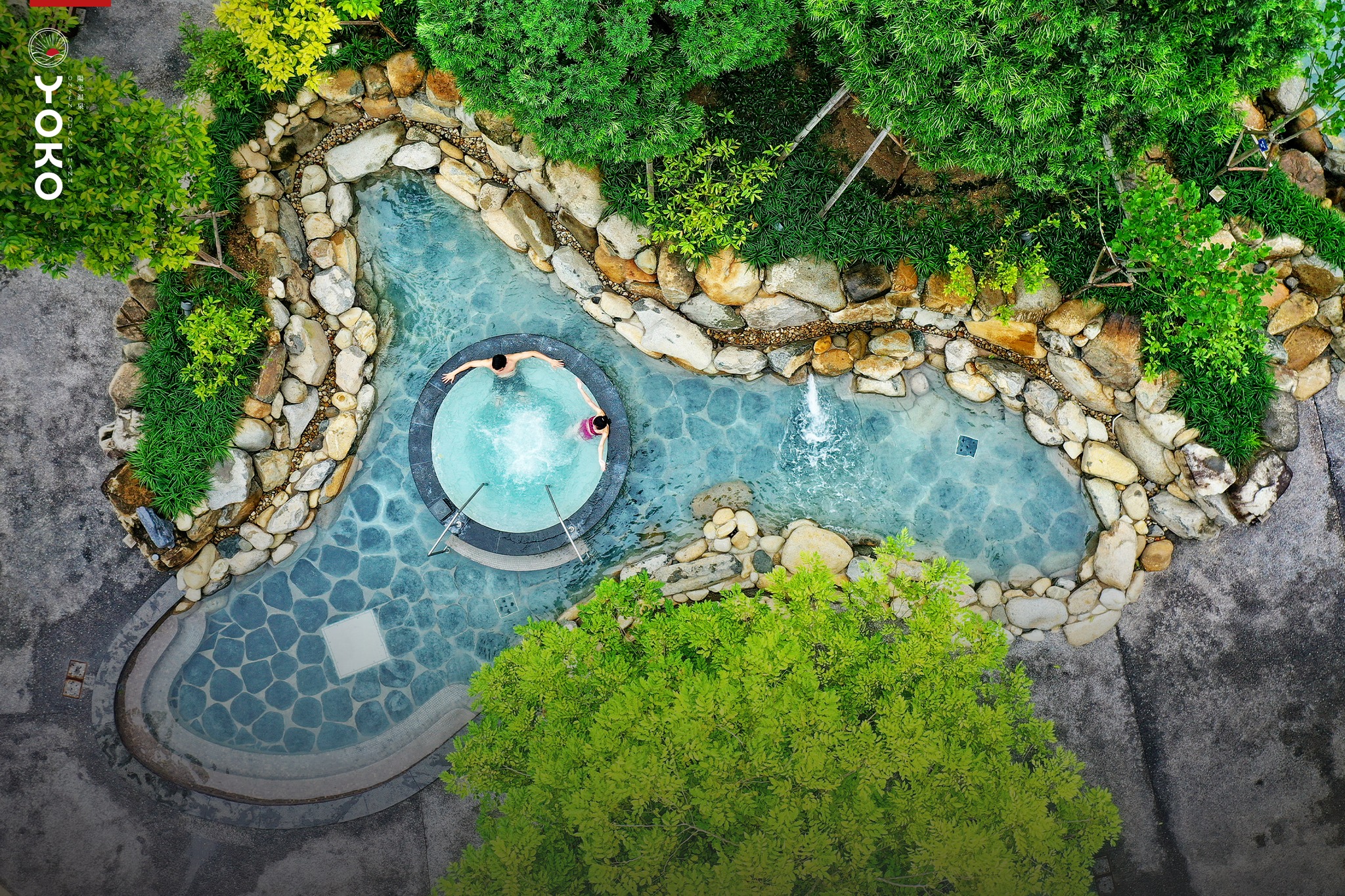 Tắm khoáng nóng ở Yoko Onsen Quang Hanh Tắm khoáng nóng ở Yoko Onsen Quang Hanh