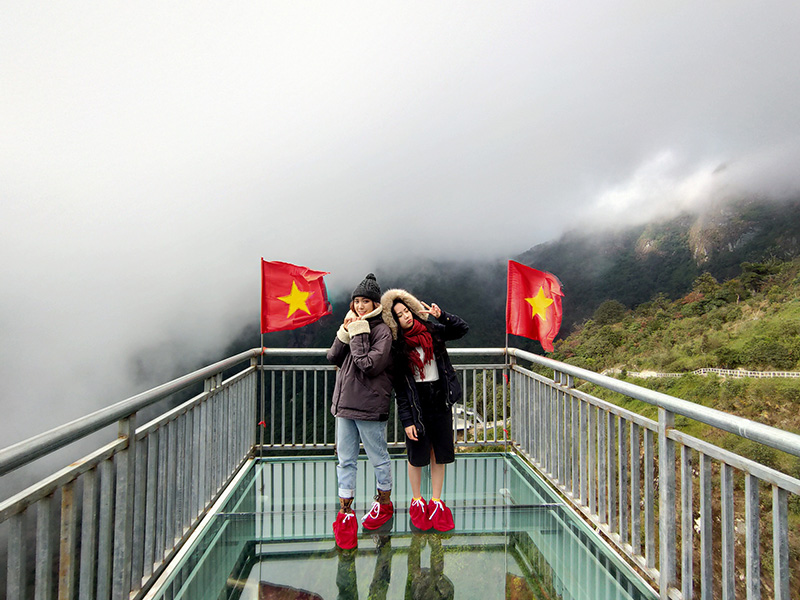 Cầu kính rồng mây Sapa Cầu kính rồng mây Sapa