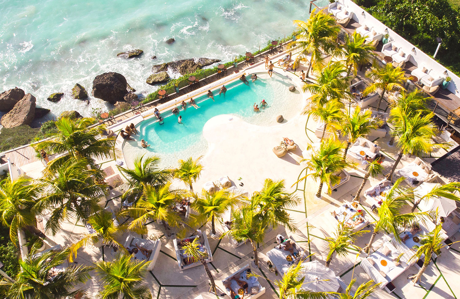 El Kabron Spanish Restaurant Cliff Club - Quán bar bãi biển đẹp ở Bali