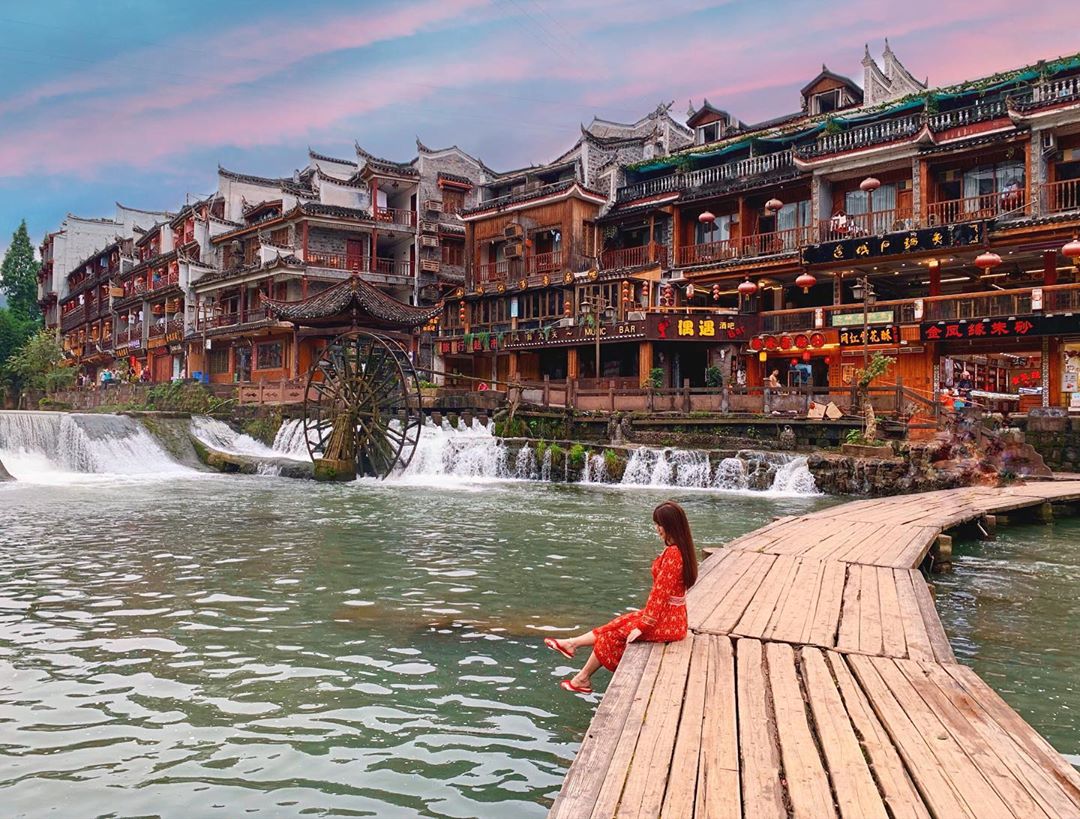 Phượng Hoàng Cổ Trấn 05