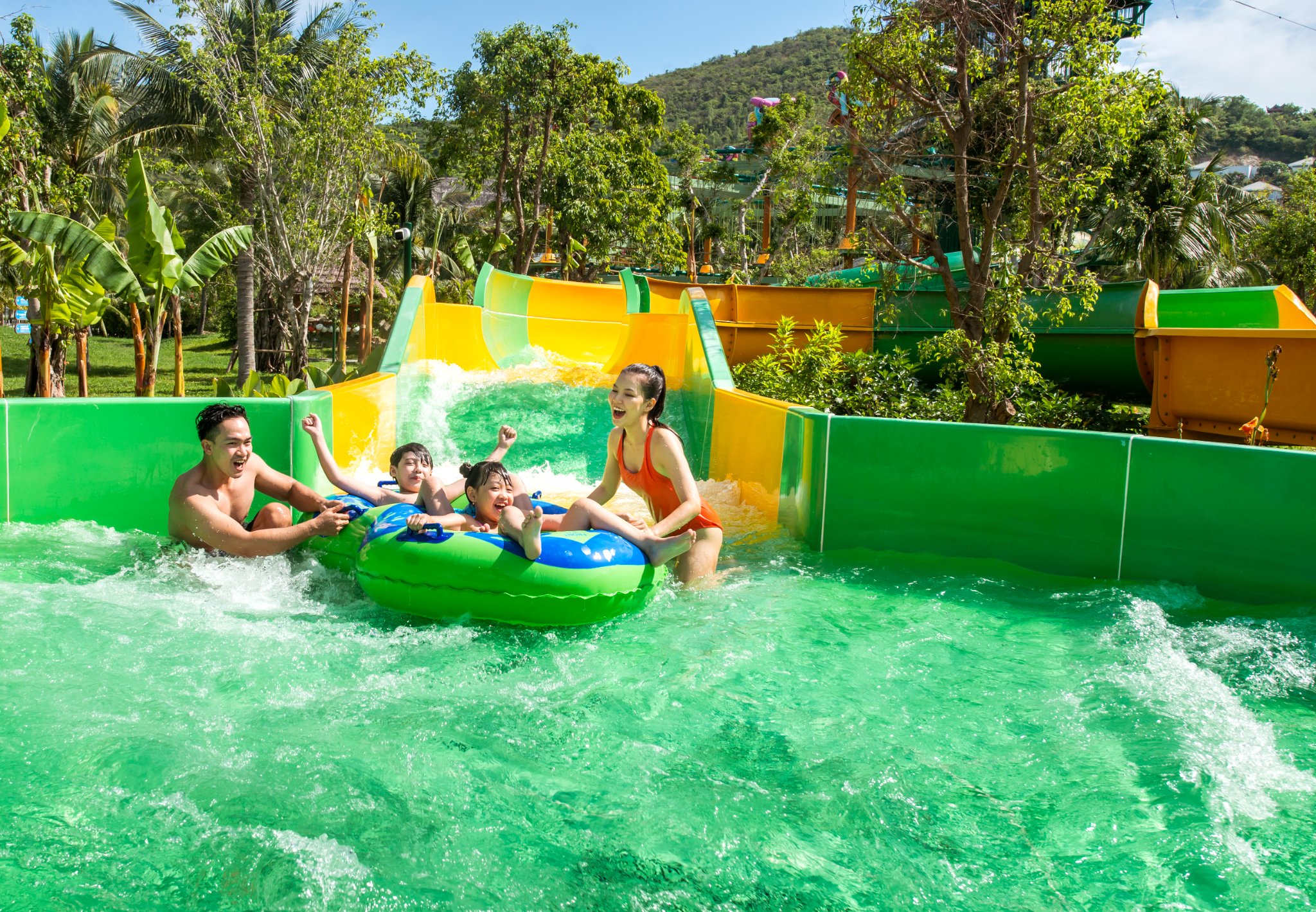 di-vinwonders-nha-trang-nen-choi-gi